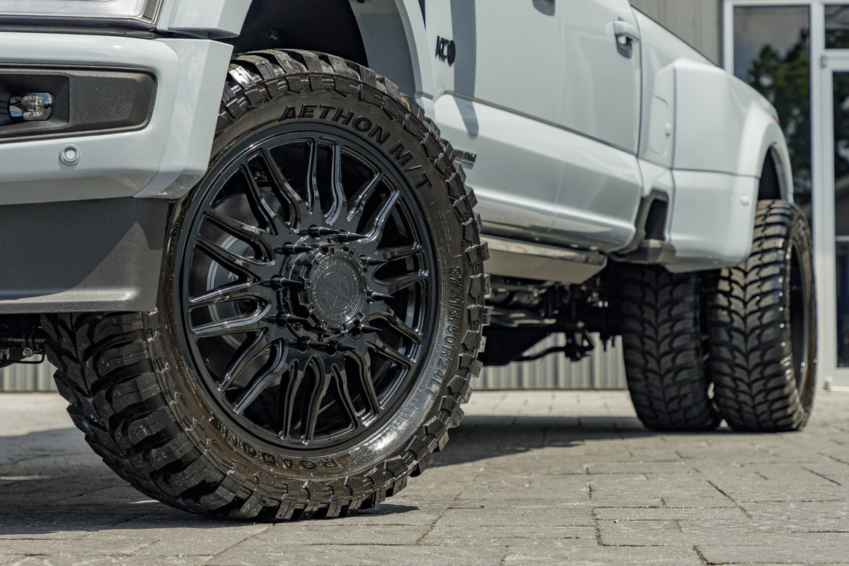 2025 Ford F-450 Super Duty XLT #SED32582