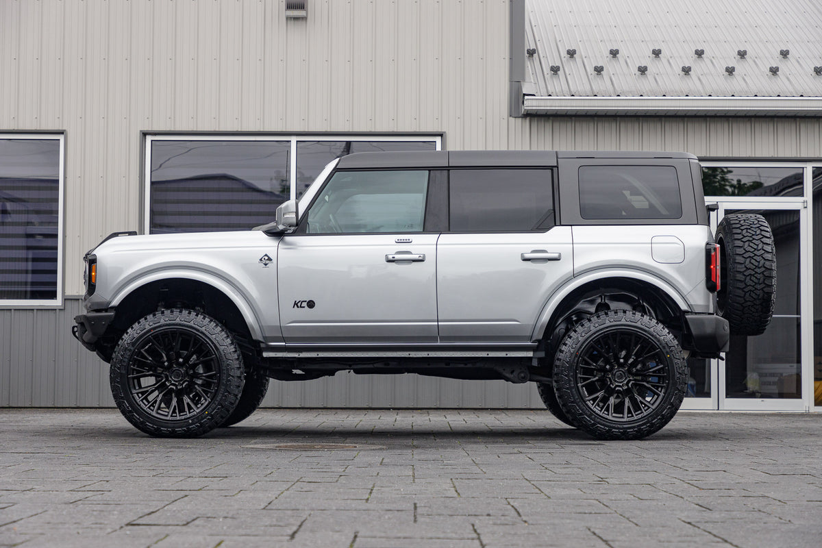 2023 Ford Bronco Outer Banks #PLB28010