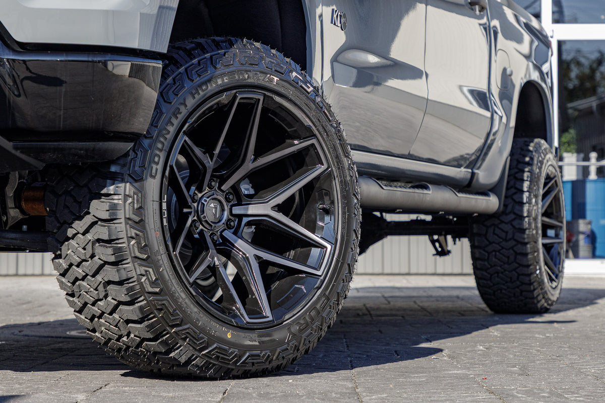 2025 Chevrolet Silverado 1500 Custom Trail Boss #SG215896
