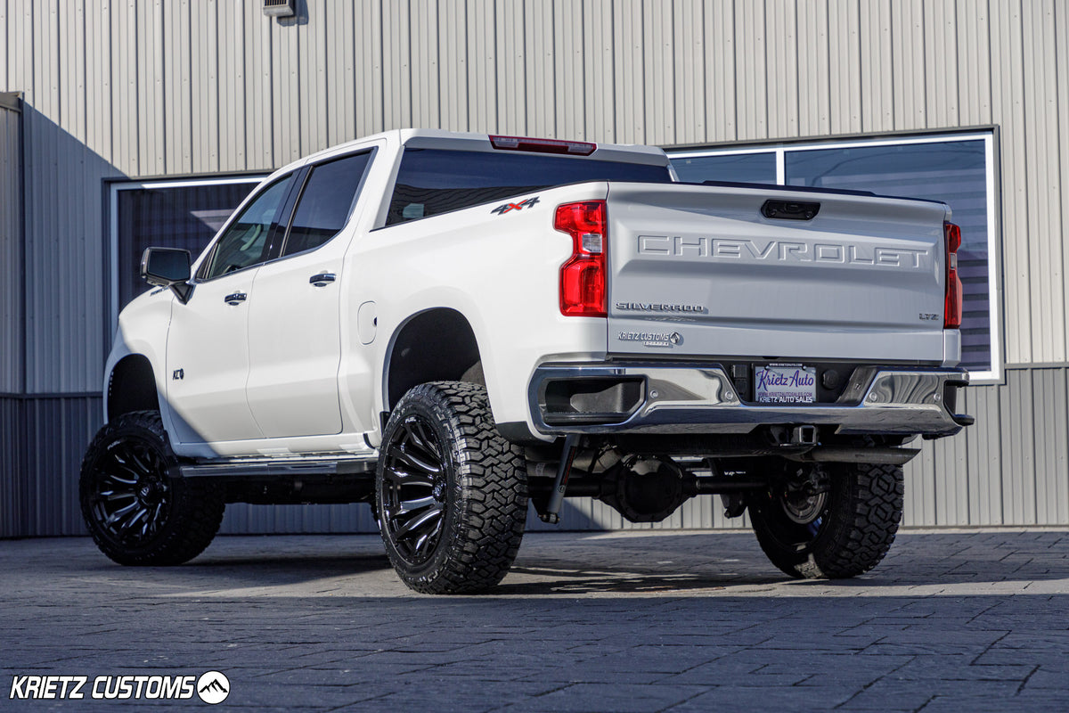 2023 Chevrolet Silverado 1500 LTZ #P1142743