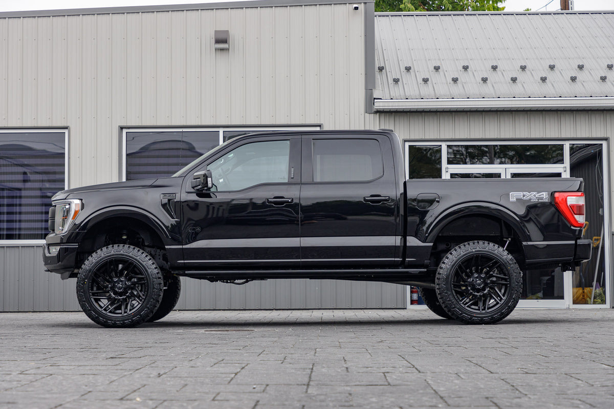 2023 Ford F-150 Lariat #PFC01029