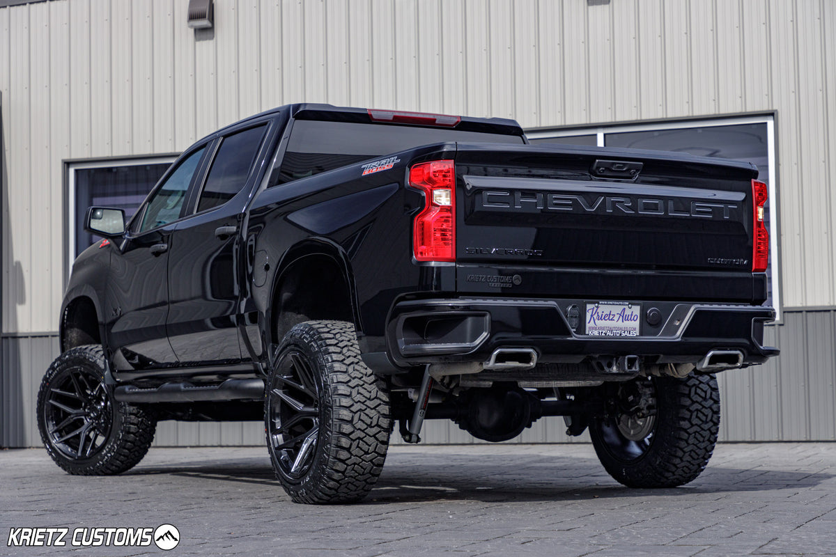 2023 Chevrolet Silverado 1500 Custom Trail Boss #PG179766