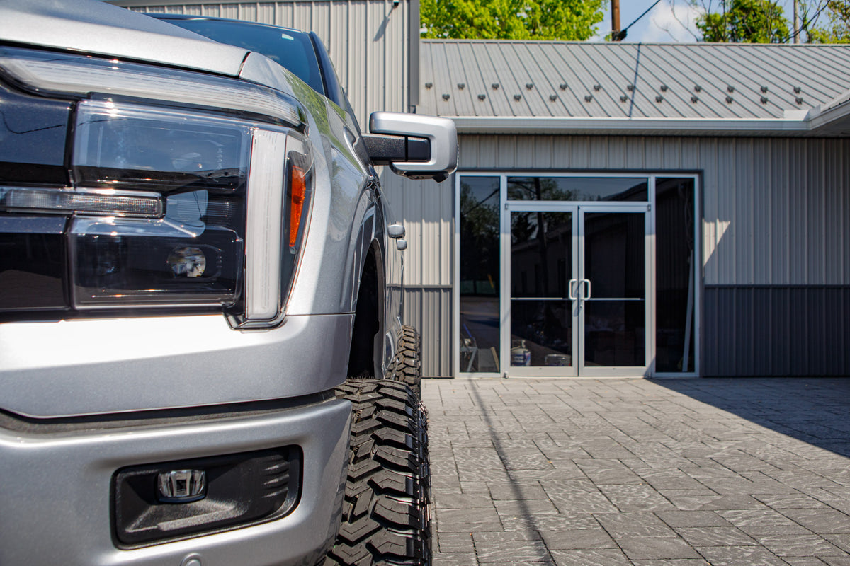 2025 Ford F-150 Lariat #SKF48551