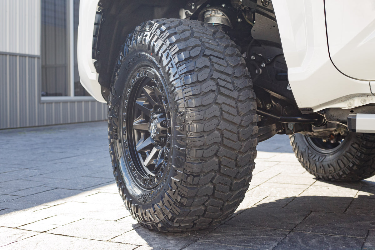 2025 Toyota Tacoma SR5 #SM121897