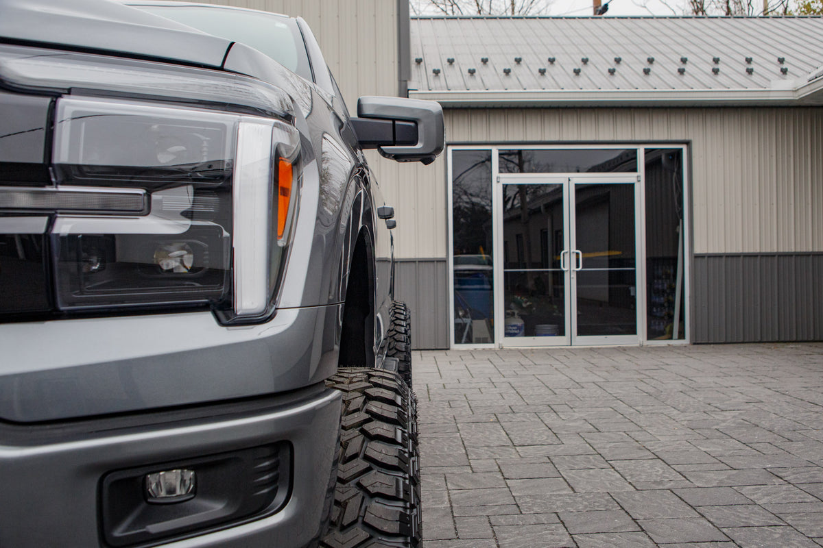 2025 Ford F-150 Lariat #SKF42010
