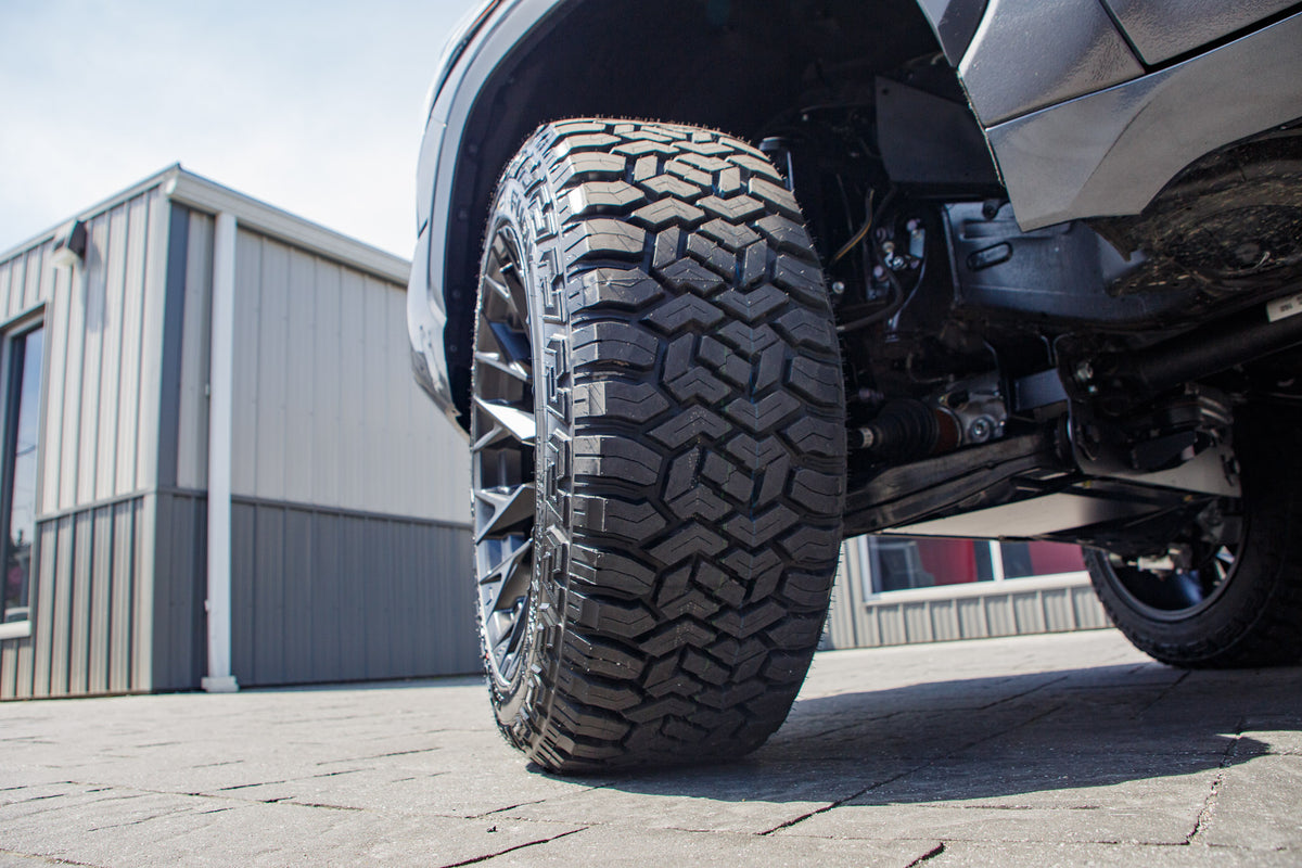 2025 Toyota Tundra Limited #SX301786