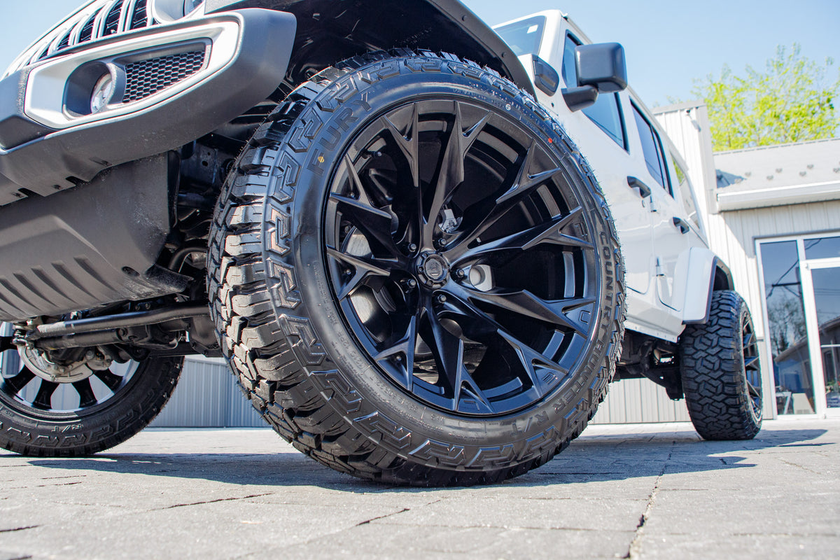 2025 Jeep Wrangler Sahara 4XE #SW599597