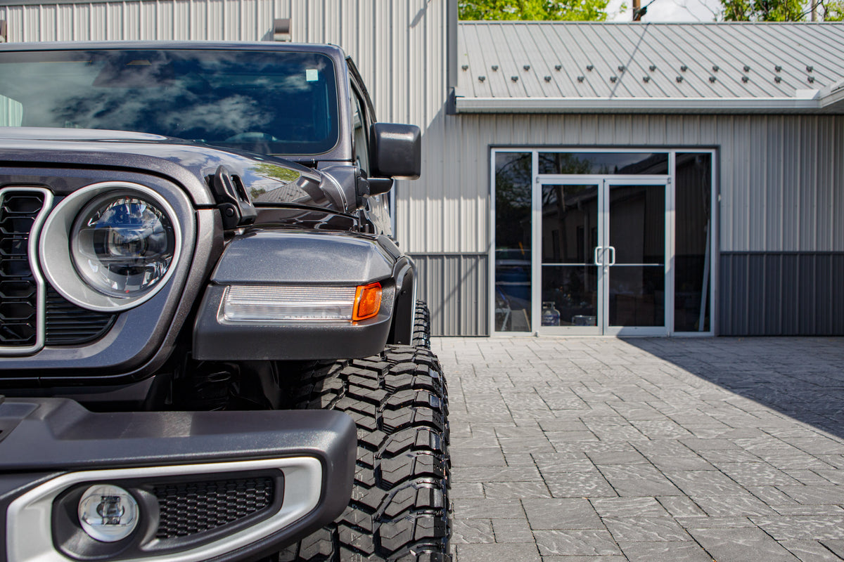 2025 Jeep Wrangler Sahara 4XE #SW577831
