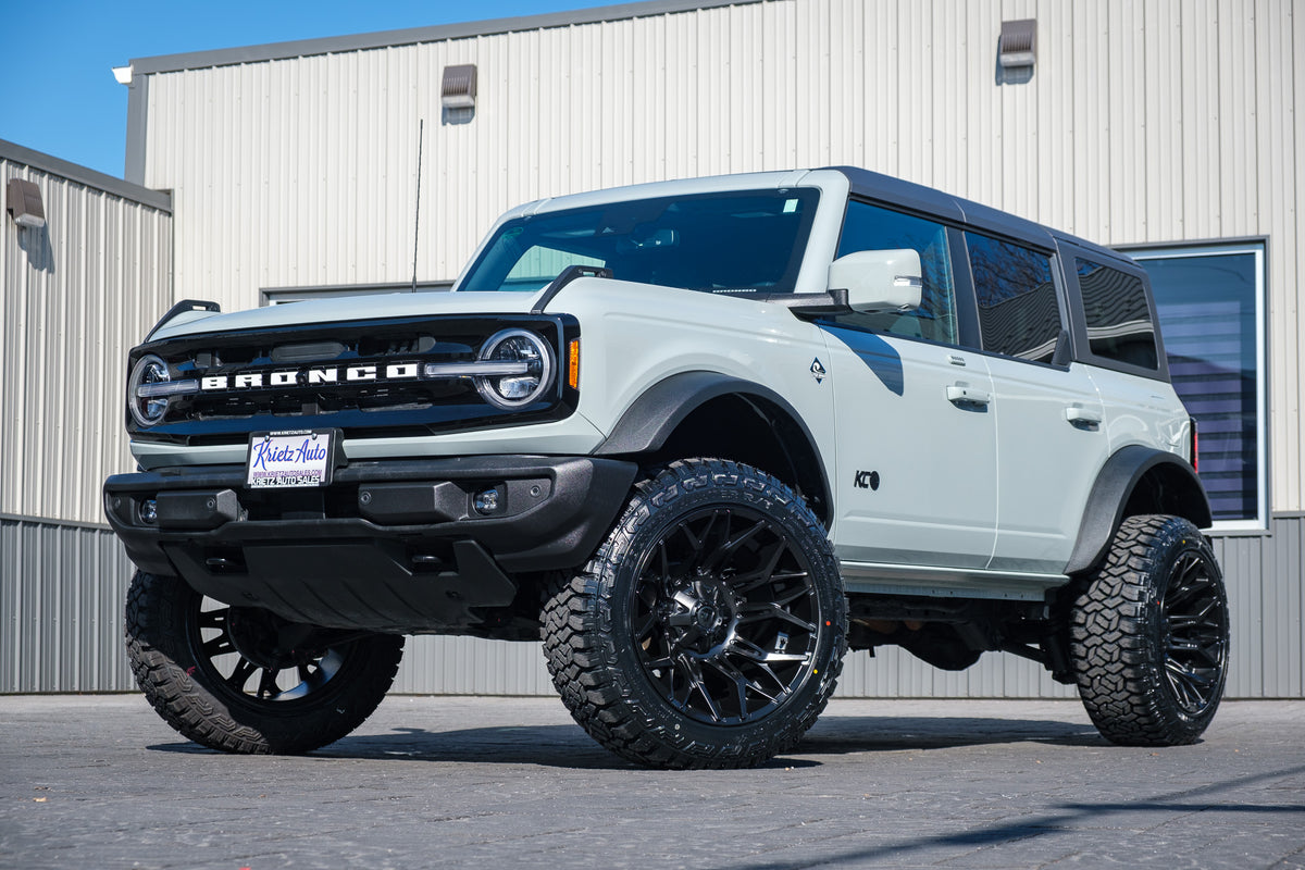 2023 Ford Bronco Outer Banks #PLB40602