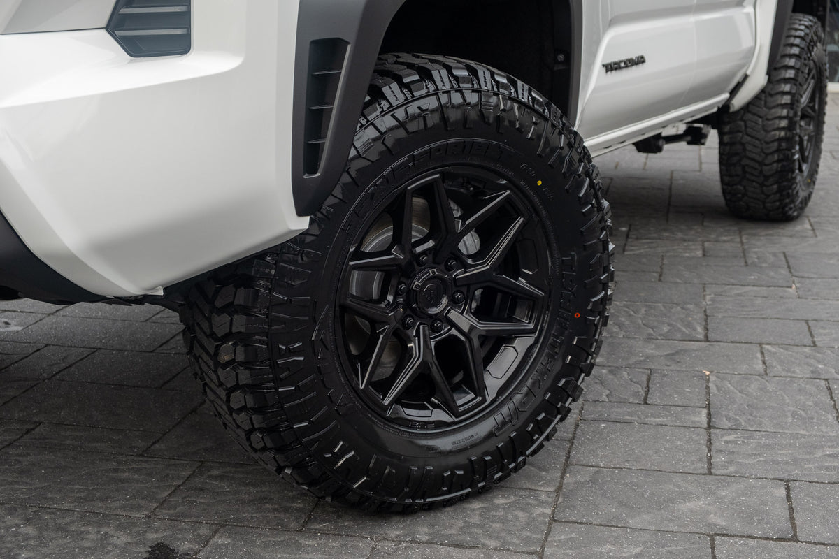 2025 Toyota Tacoma TRD Off-Road #SM205657