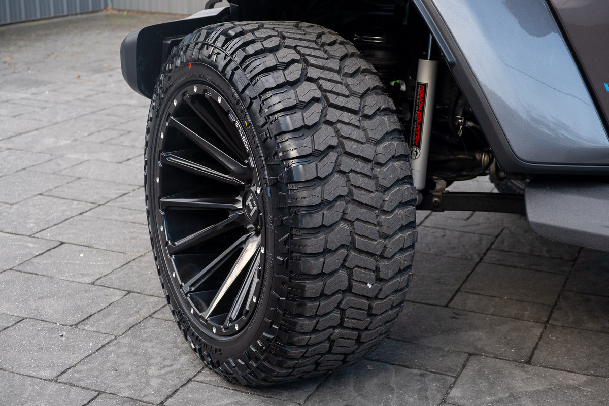 2025 Jeep Wrangler Sahara 4XE #SW572522