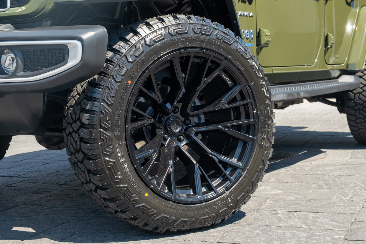 2024 Jeep Wrangler Sahara 4XE #RW164098