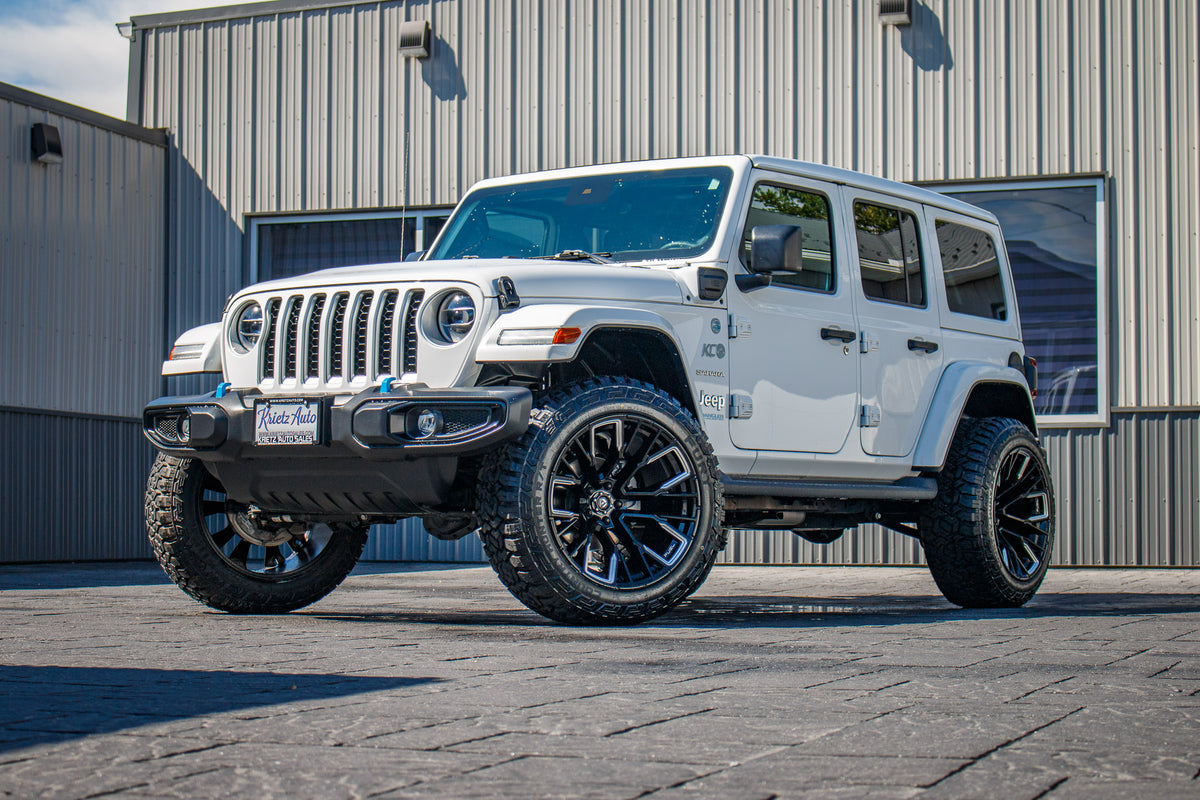 2022 Jeep Wrangler with a 2.5" Rough Country lift kit, 22x12 Fuel Rebar wheels, and 35" Fury Country Hunter R/T tires.