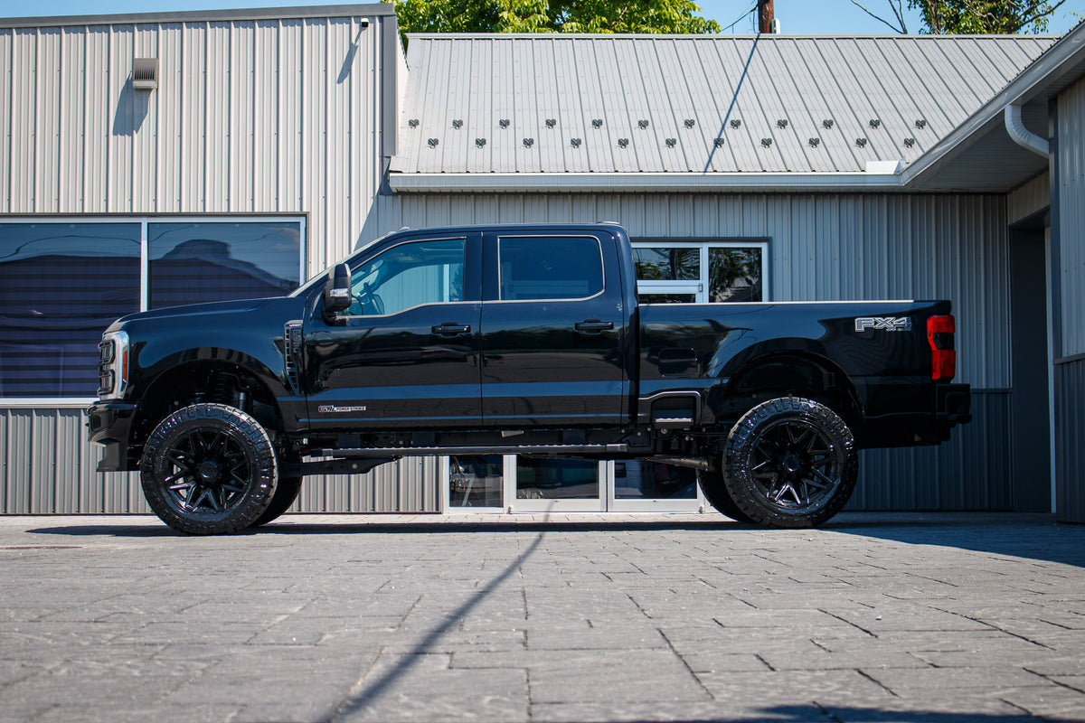 2025 Ford F-250 Super Duty Lariat #SEC23685