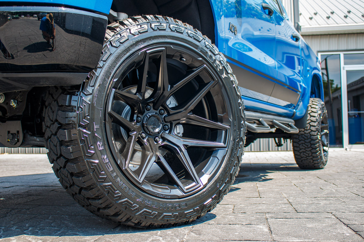 2023 Chevrolet Silverado 1500 Custom Trail Boss #PG303580