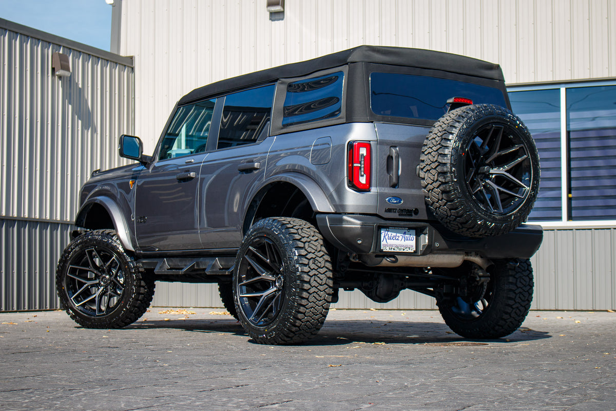 2023 Ford Bronco Badlands #PLB47063