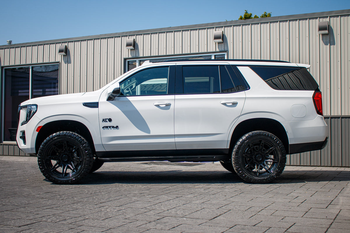 2024 GMC Yukon AT4 #RR195116