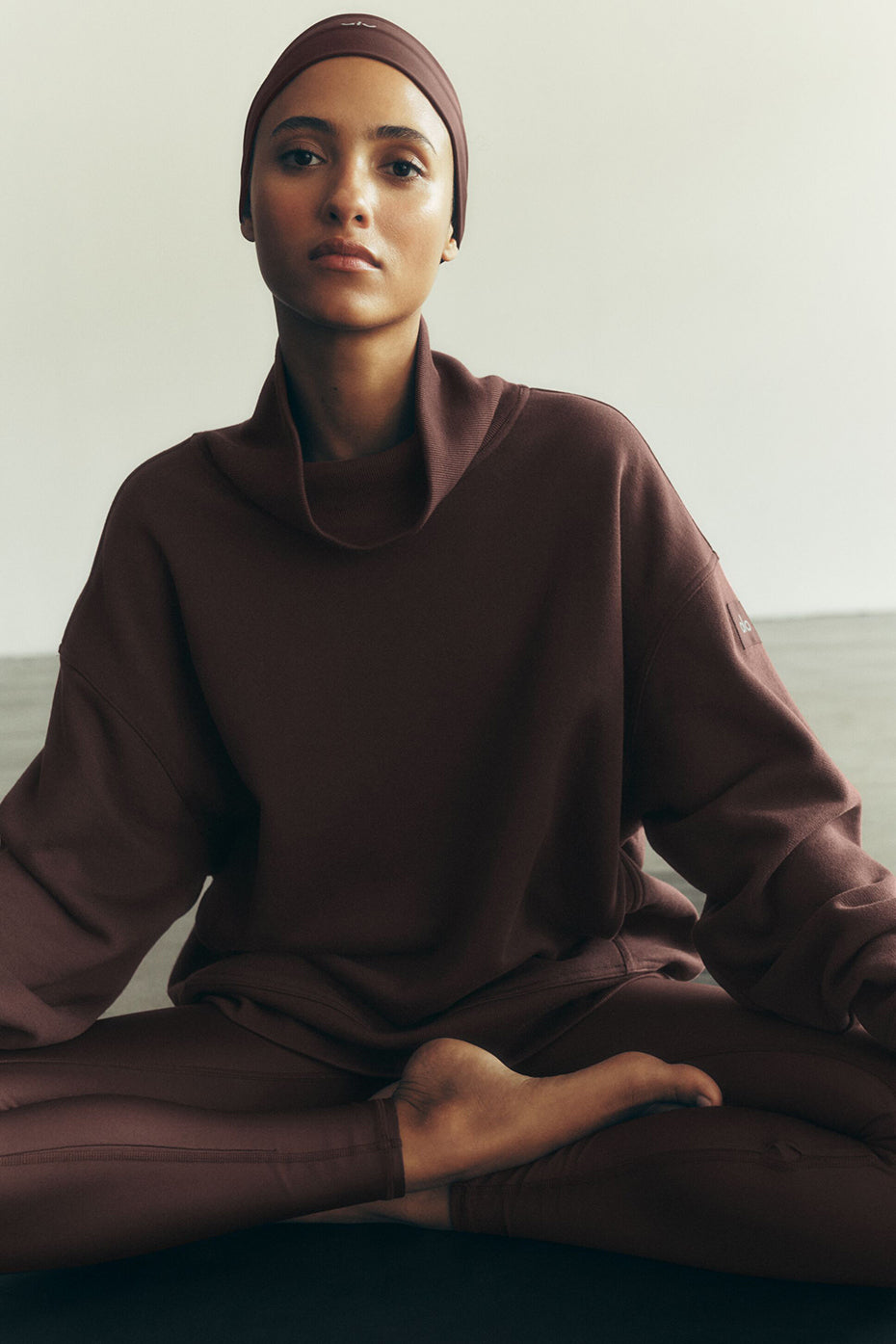 Hazy Mock Neck Pullover - Brownstone