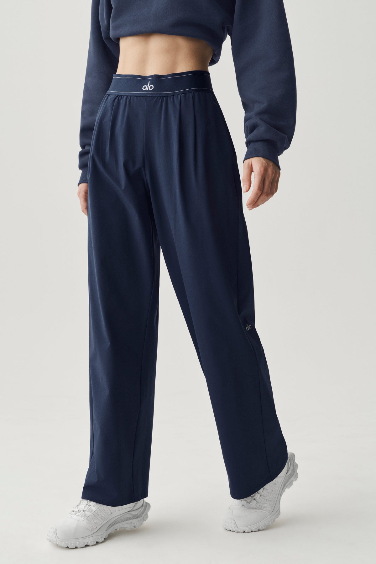 Suit Up Trouser (Short) - Navy