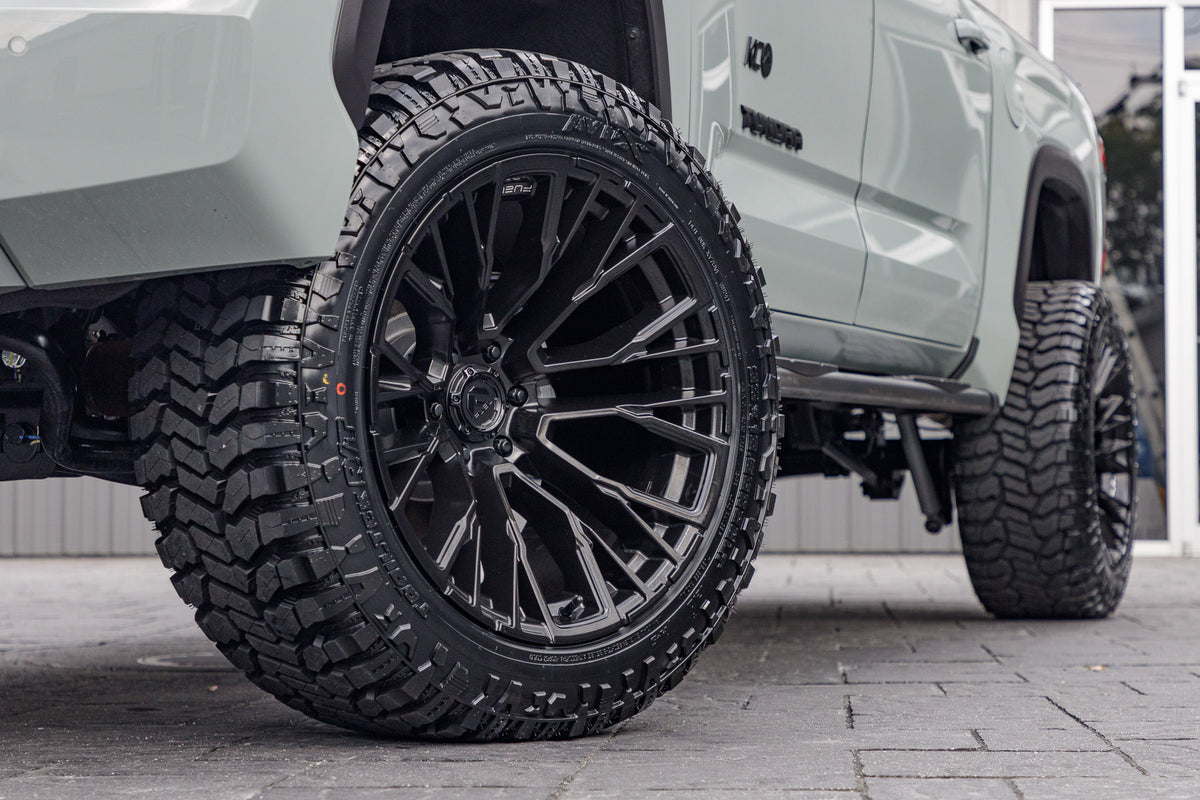 2025 Toyota Tundra Limited #SX259006