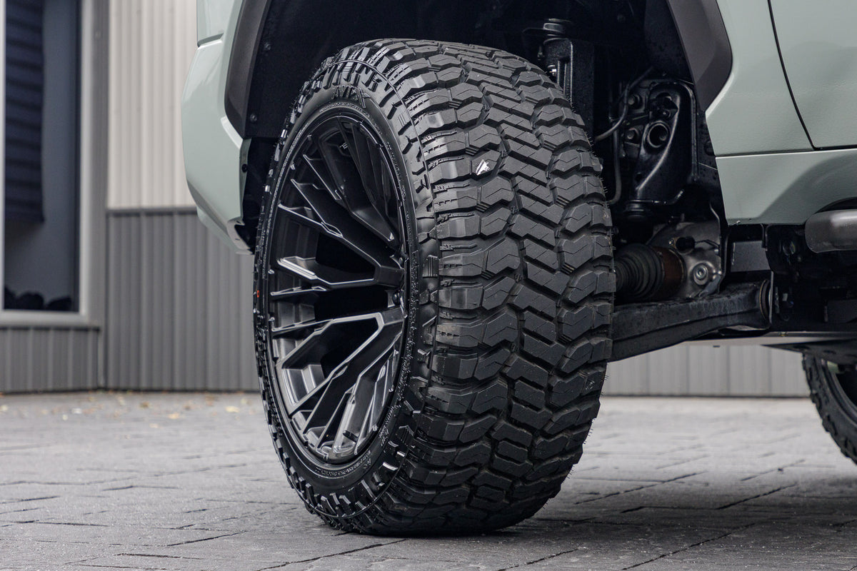 2025 Toyota Tundra Limited #SX259006