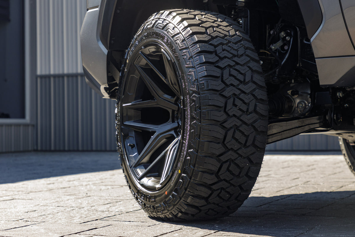 2025 Toyota Tundra Limited #SX087315