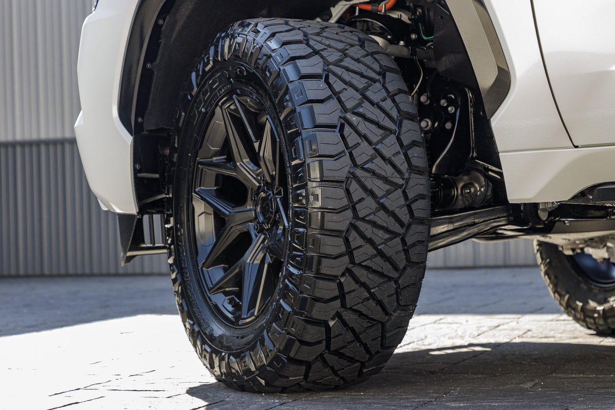 2025 Toyota Sequoia SR5 #SX071838