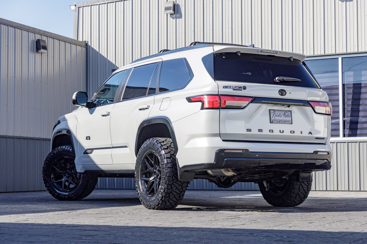 2025 Toyota Sequoia SR5 #SX071838