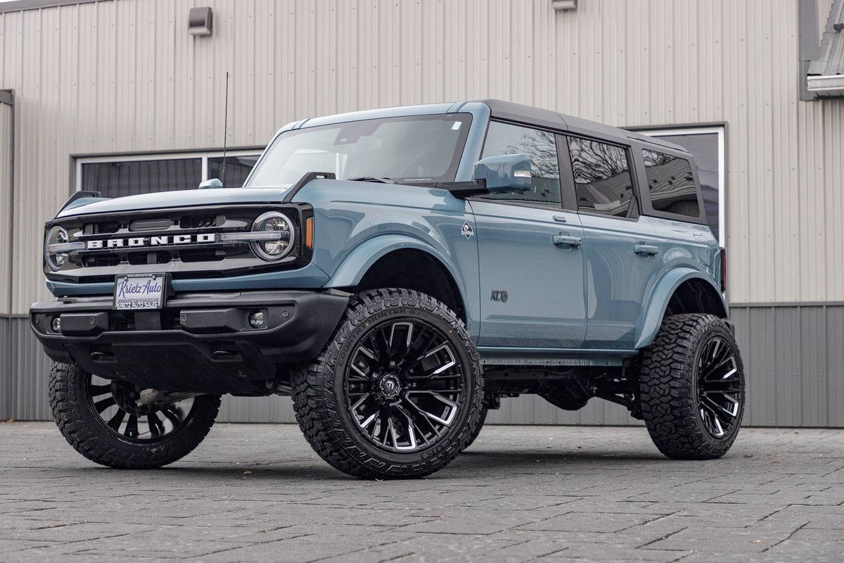 2023 Ford Bronco Outer Banks with a 3.5" Rough Country lift kit, 22x12 Fuel Rebar wheels, and 35" Fury Country Hunter R/T tires.