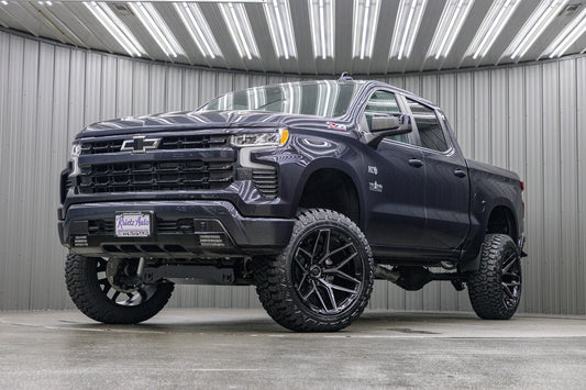 2023 Chevrolet Silverado 1500 RST with a 6" Rough Country lift kit, 22x12 Fuel Flux wheels, and 35" Fury Country Hunter R/T tires.