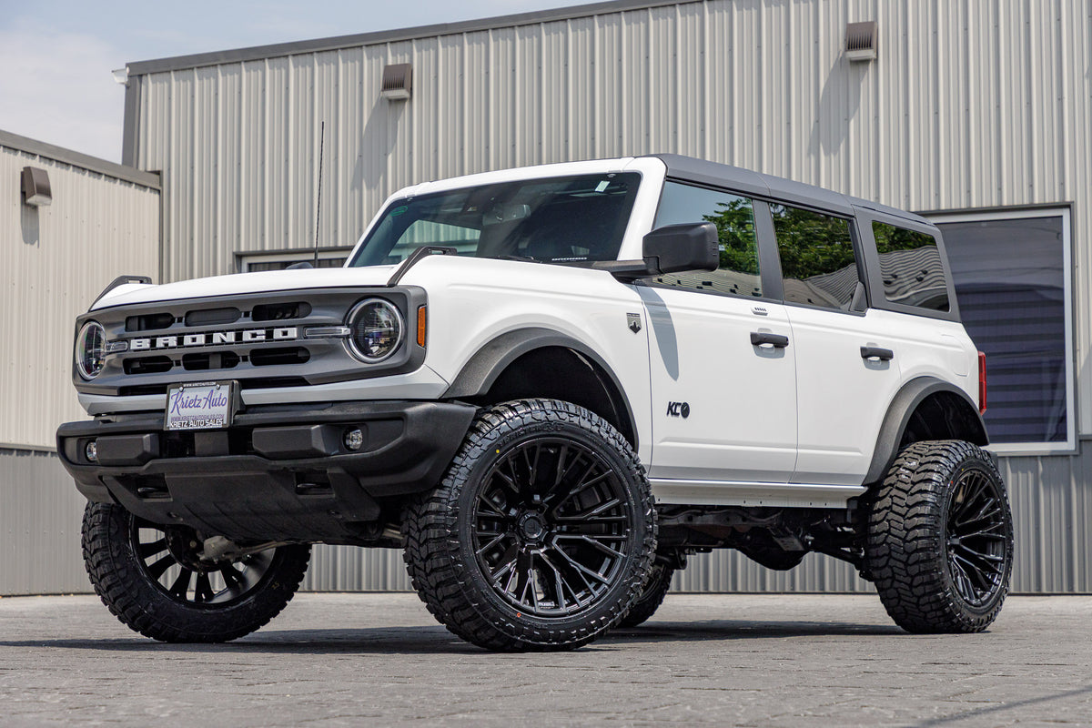 2023 Ford Bronco Big Bend with a 3.5" Rough Country lift kit, 22x12 Fuel Rebar wheels, and 35" Avix Trailtek R/T tires