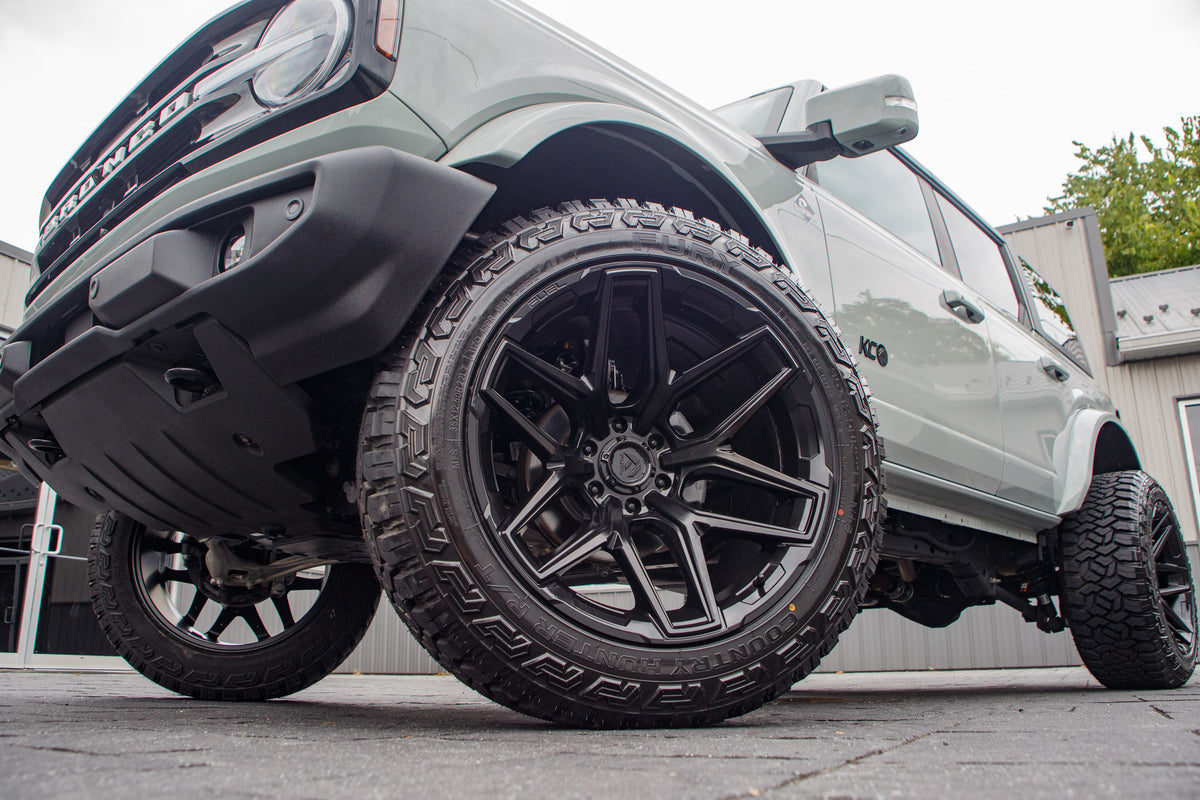 2024 Ford Bronco with Fuel Flux - Krietz Customs gallery image 02 - Stock # RLB20592
