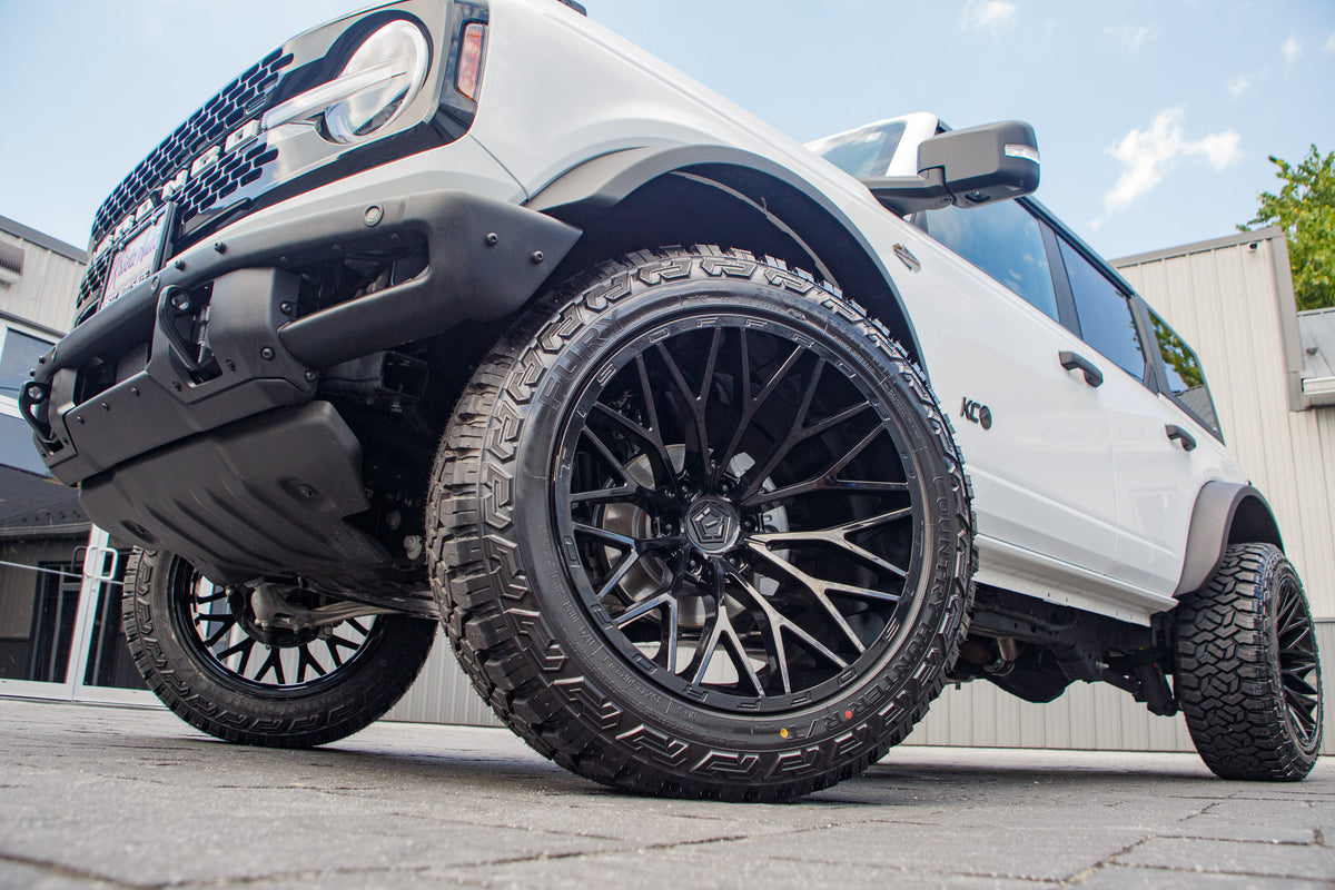 2024 Ford Bronco with TIS 566b - Krietz Customs gallery image 02 - Stock # RLA90474