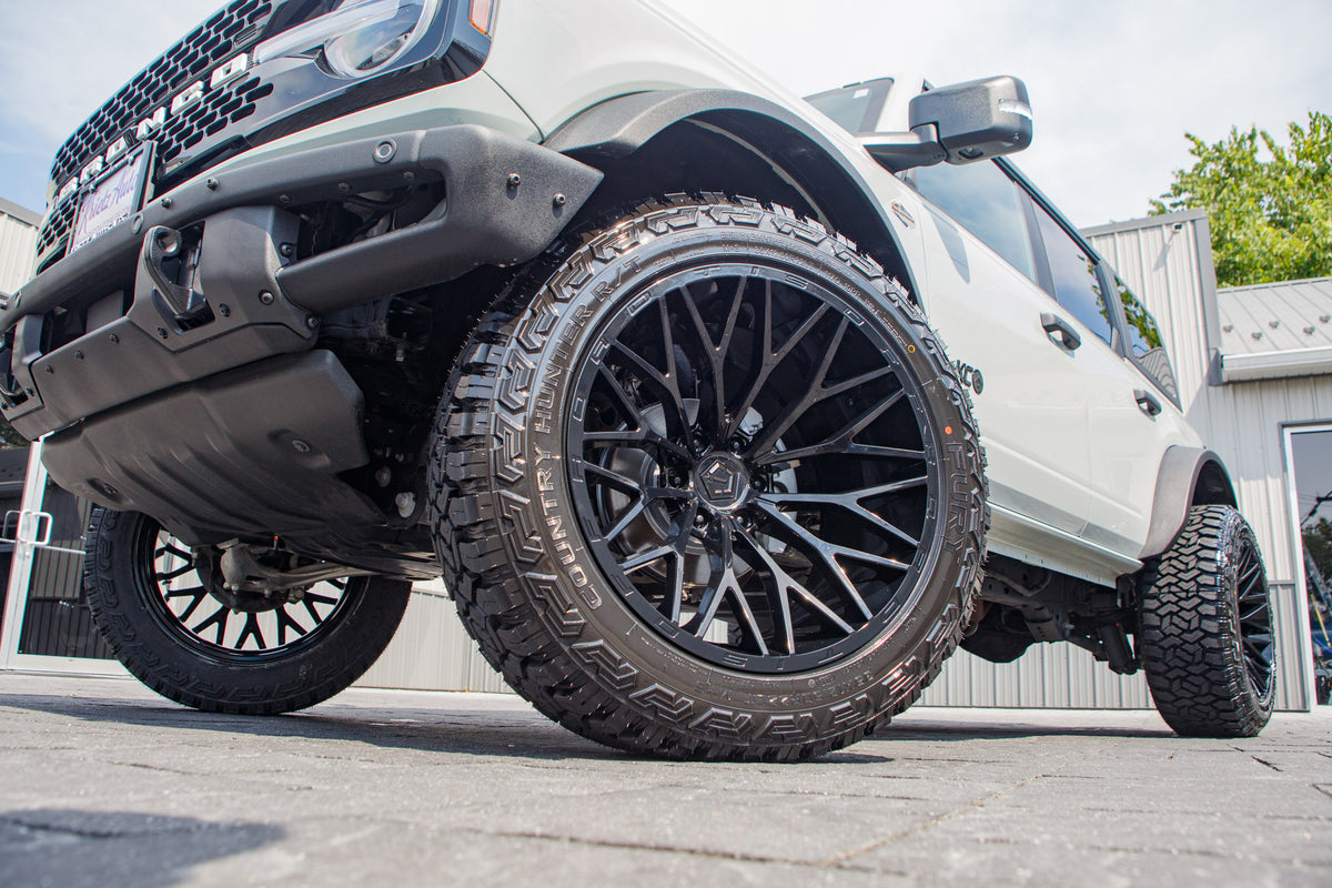 2024 Ford Bronco with TIS 566b - Krietz Customs gallery image 02 - Stock # RLB43477