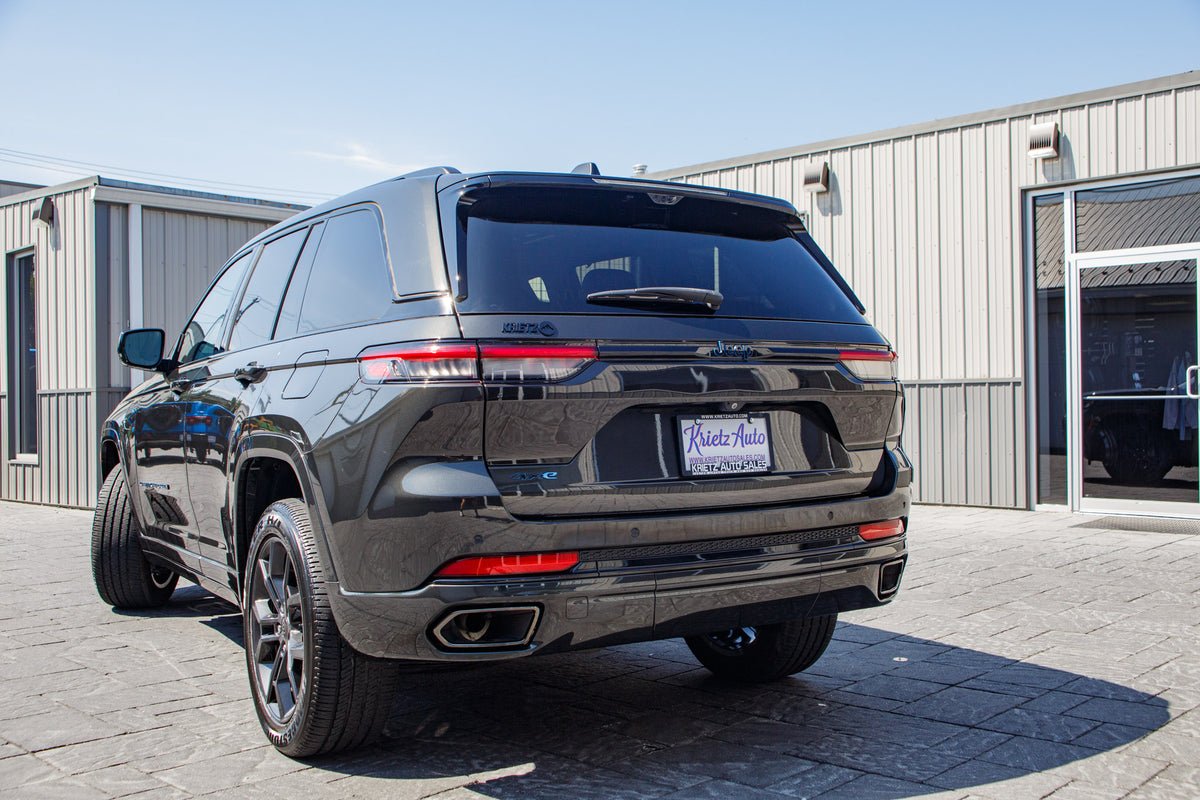 2024 Jeep Grand Cherokee with Gray - Krietz Customs gallery image 03 - Stock # R8511467