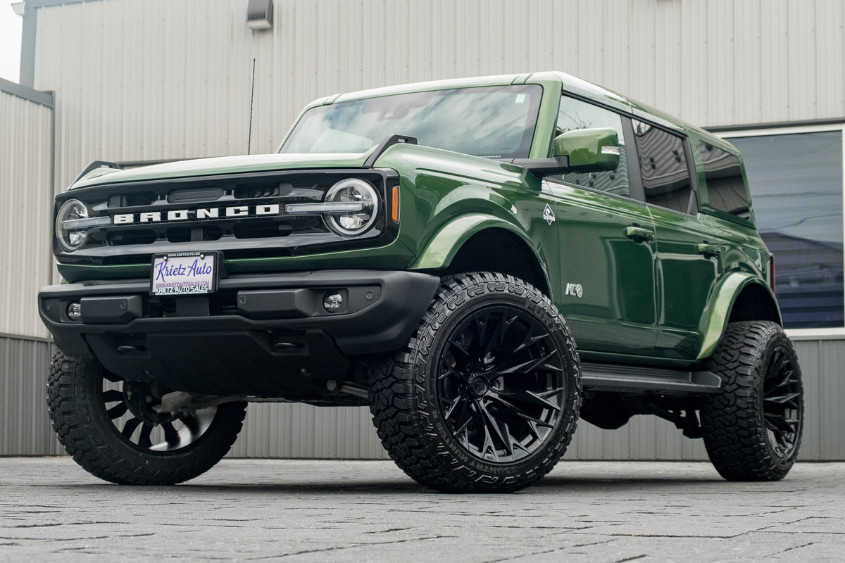 2025 Ford Bronco with Fuel Flame - Krietz Customs gallery image 01 - Stock # SLB17341