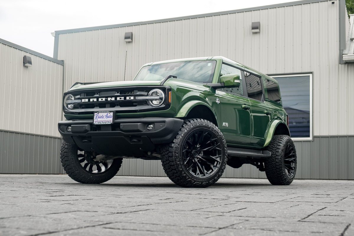 2025 Ford Bronco with Fuel Flame - Krietz Customs gallery image 02 - Stock # SLB17341