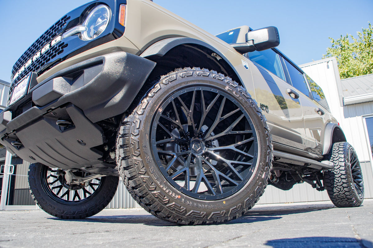 2025 Ford Bronco - Krietz Customs gallery image 03 - Stock # SLB84698