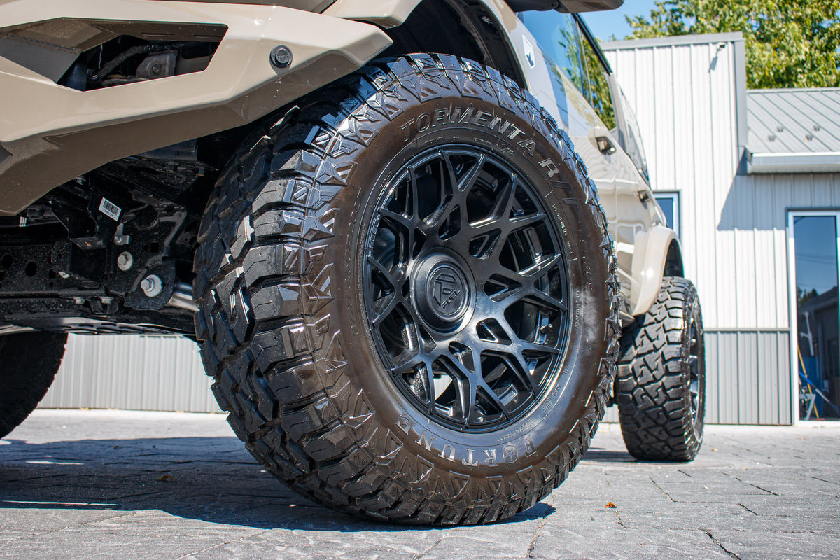 2026 Ford Bronco - Krietz Customs gallery image 03 - Stock # TLA97385