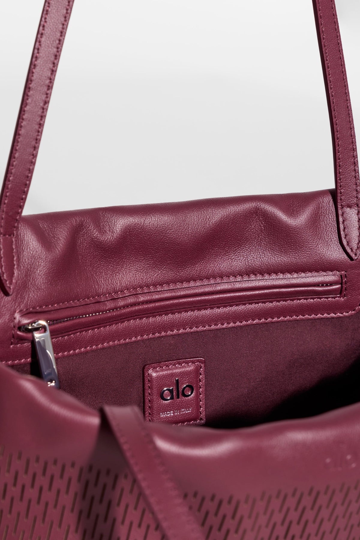ALO Leather Mesh Mini Unwind Cinch - Bordeaux Leather Mesh