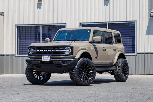 2025 Ford Bronco Outer Banks with a 3.5" Rough Country lift kit, 22x12 Fuel Rebar wheels, and 35" Fury Country Hunter R/T tires.