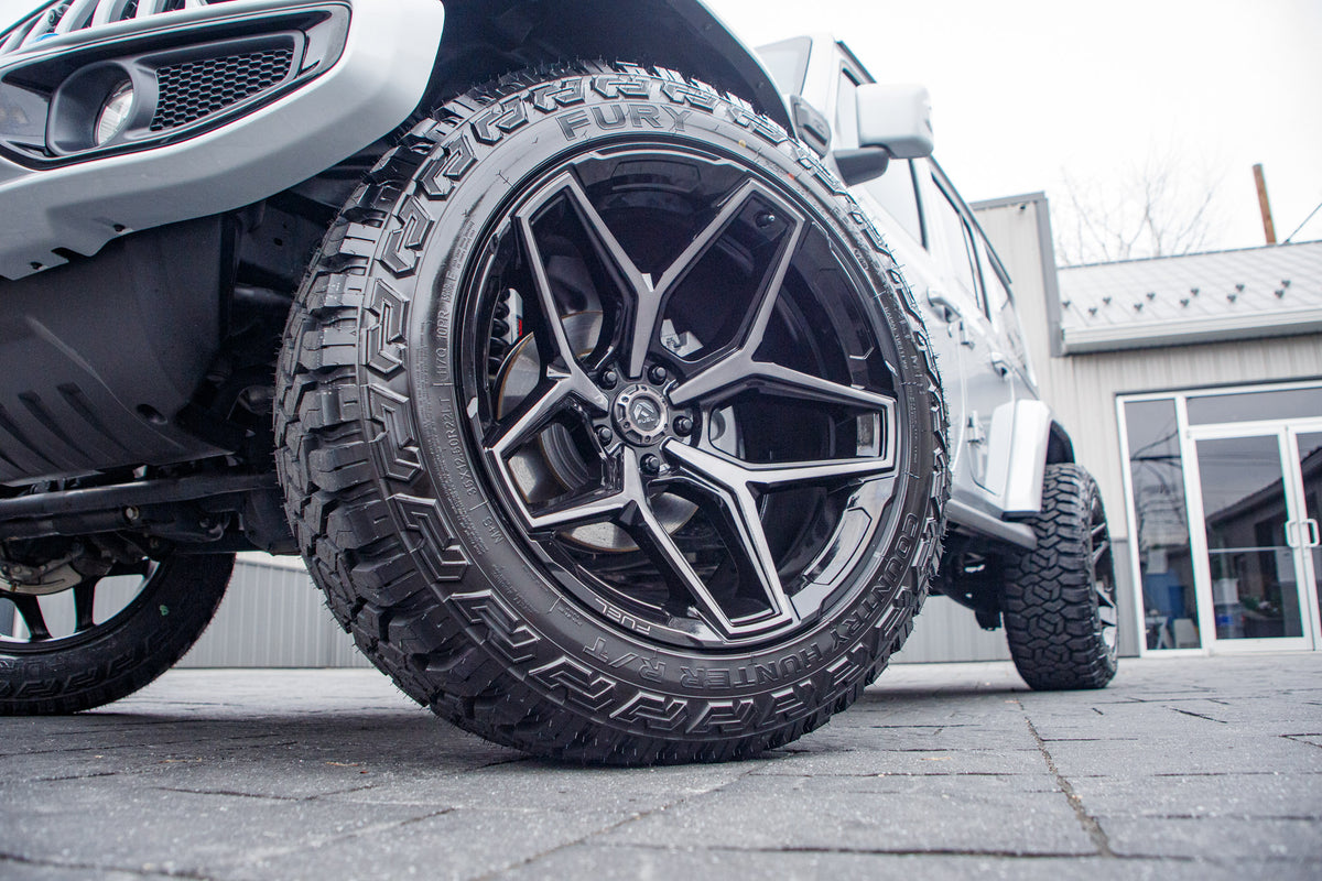 2023 Jeep Wrangler Sahara 4XE #PW651618