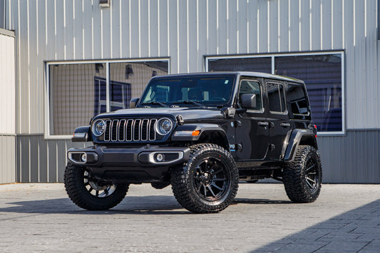 2025 Jeep Wrangler Sahara 4XE with a 2.5" Rough Country lift kit, 20x10 Fuel Circuit wheels, and 35" Avix Trailtek R/T tires.