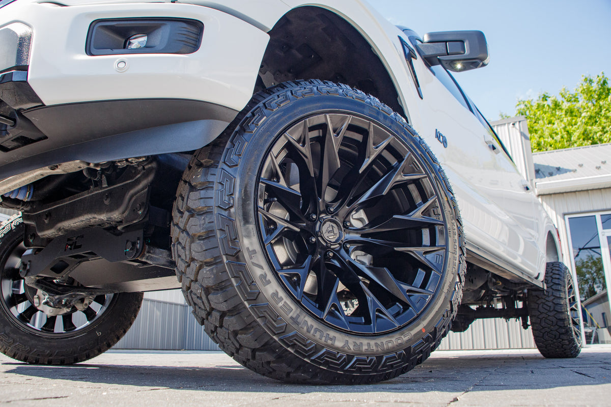 2025 Ford F-150 XLT #SKF44154
