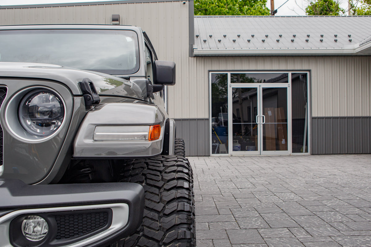 2023 Jeep Wrangler Sahara 4XE #PW556150