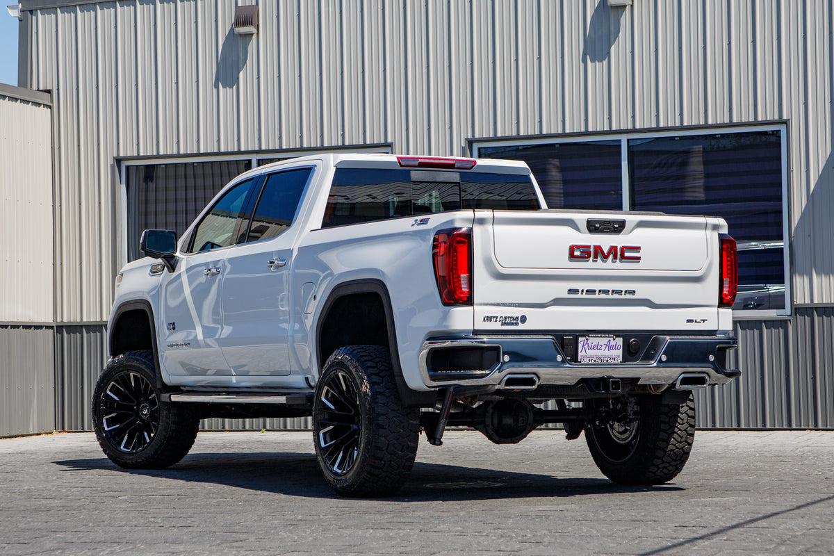 2026 GMC Sierra 1500 SLT #TG193676