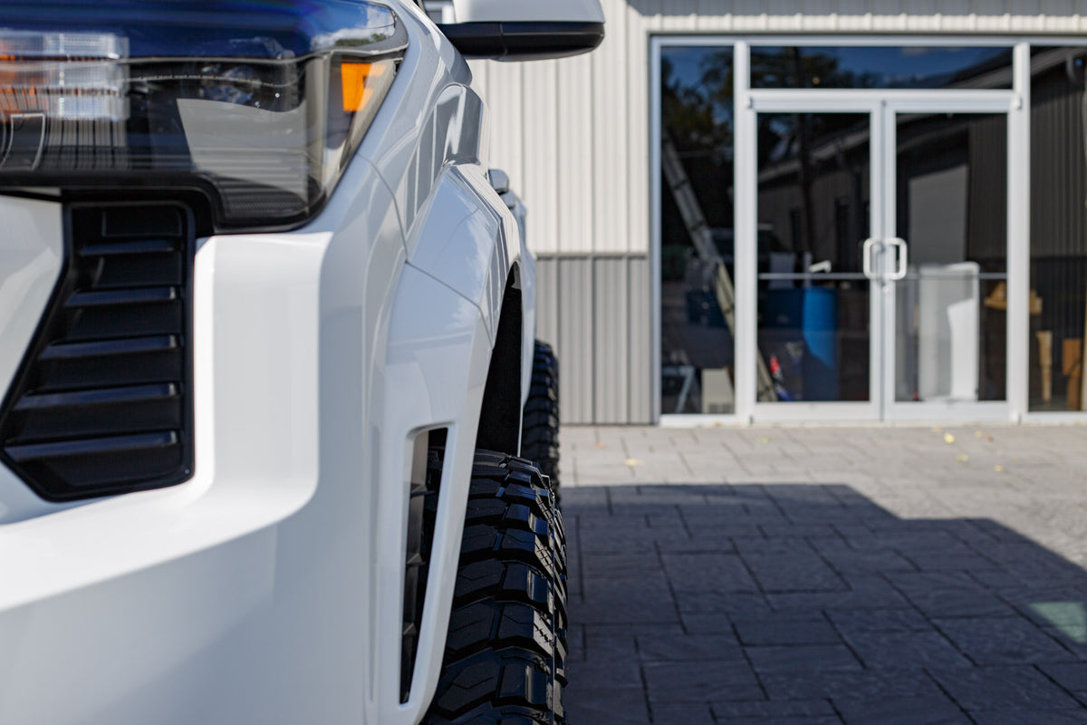 2025 Toyota Tacoma SR5 #SM121897