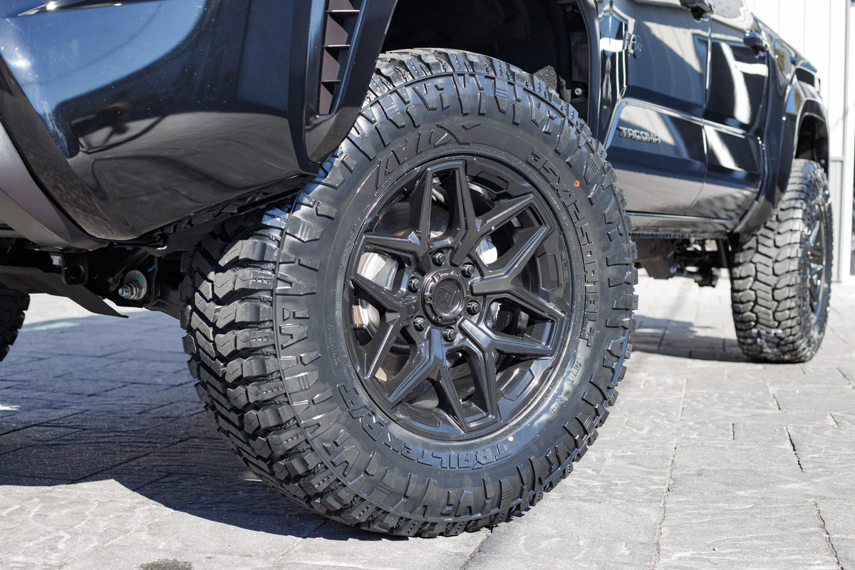 2025 Toyota Tacoma TRD Sport #SM107438