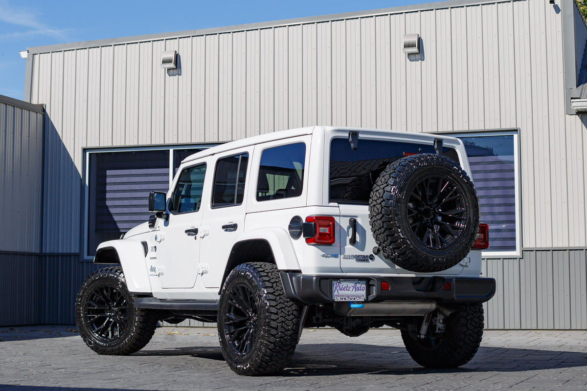 2023 Jeep Wrangler Sahara 4XE #PW537040