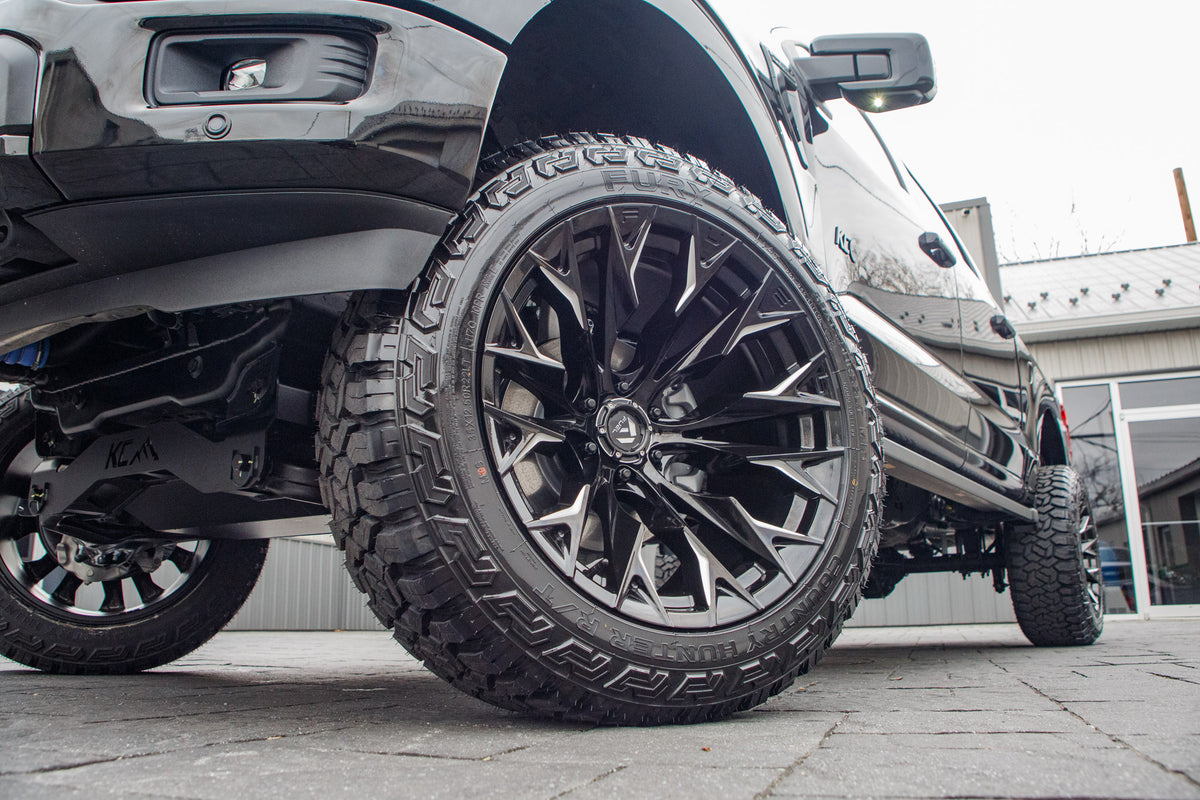 2025 Ford F-150 Lariat #SKE09678